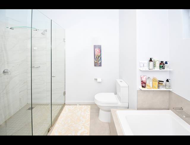 2 BEDROOM APARTMENT FOR SALE IN ROSEBANK